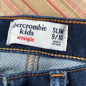 abercrombie kids Bottoms - Abercrombie Kids Straight Slim 9/10 nwot abercrombie kids Bottoms - Abercrombie Kids Straight Slim 9/10 nwot